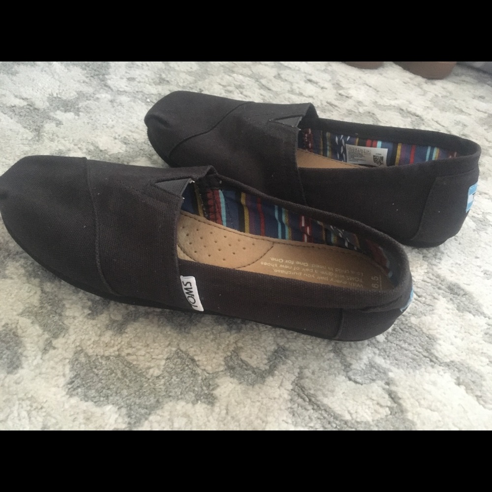 Toms